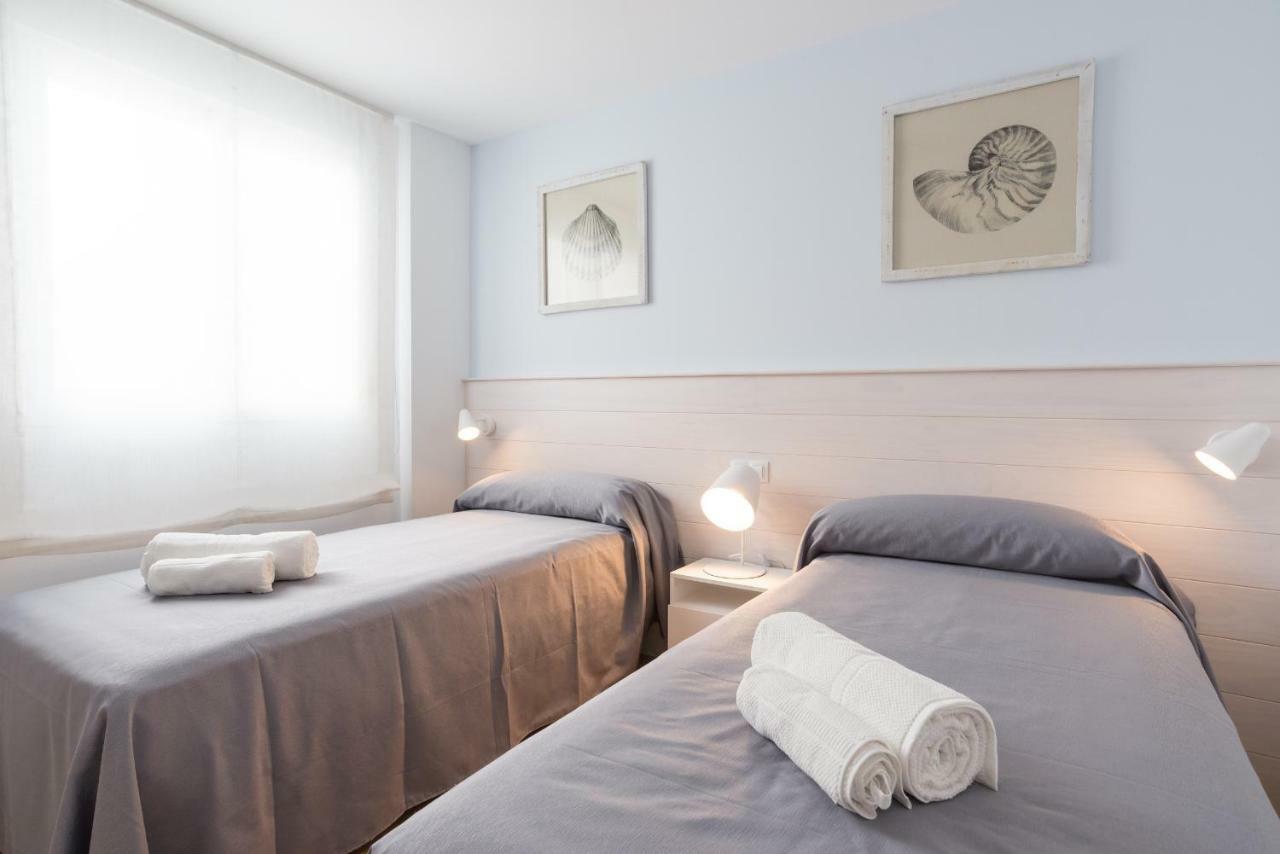 Apartamentos Tucan Malaga Exterior photo